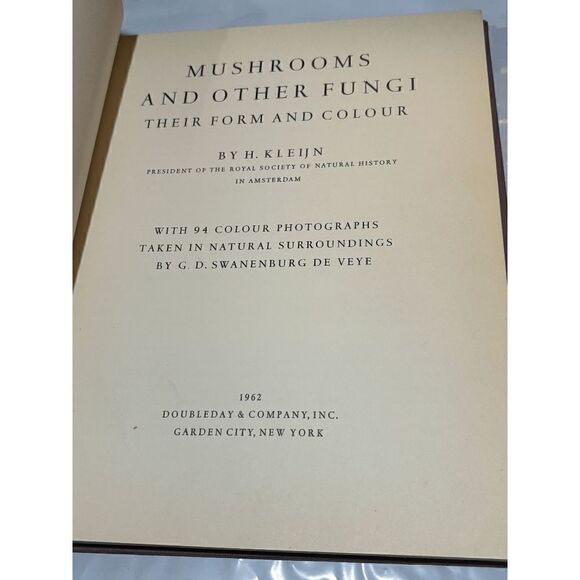 Mushrooms and Other Fungi H. Kleijn Doubleday First American Edition 1962 - Picture 1 of 9